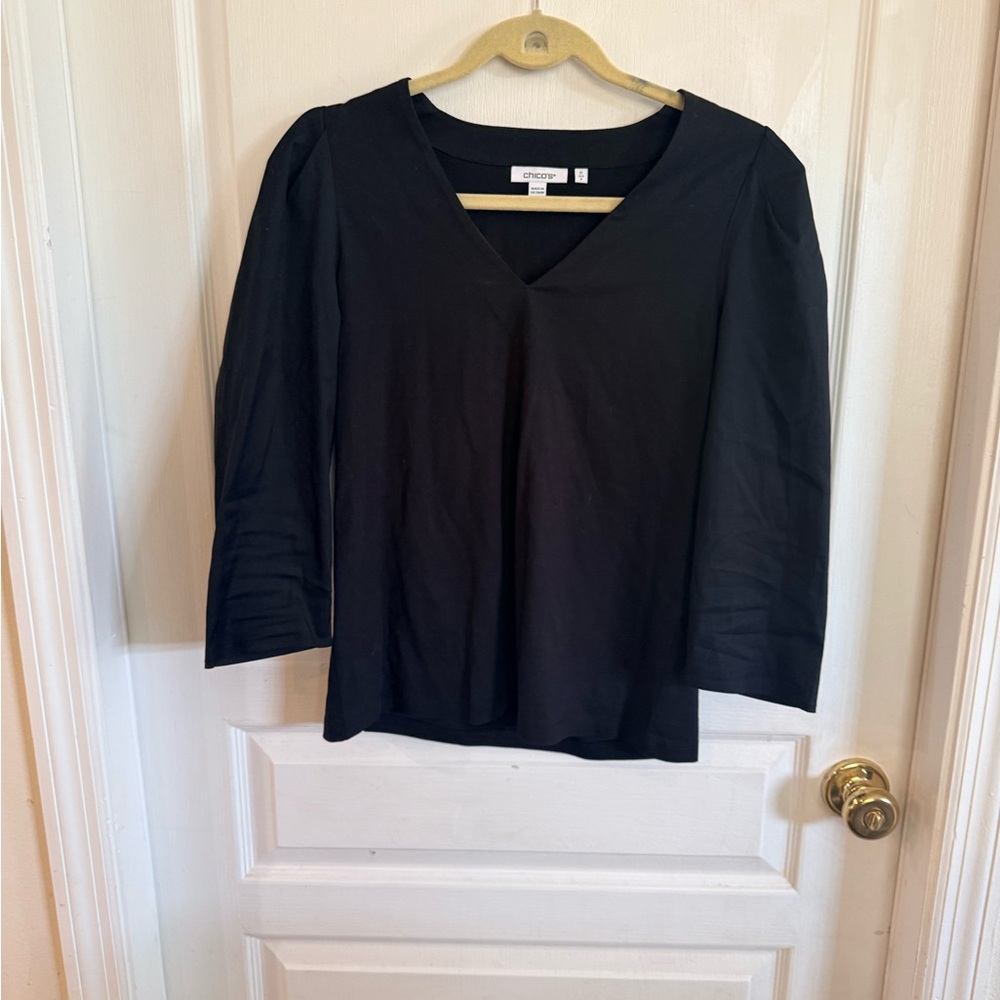Chico's Black V-Neck Three-Quarter Sleeve Top with Subtle Puff Shoulders